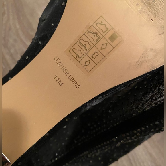 Le Chateau Glimmer Peep Toe Healed Booties Size 11 - Picture 5 of 7